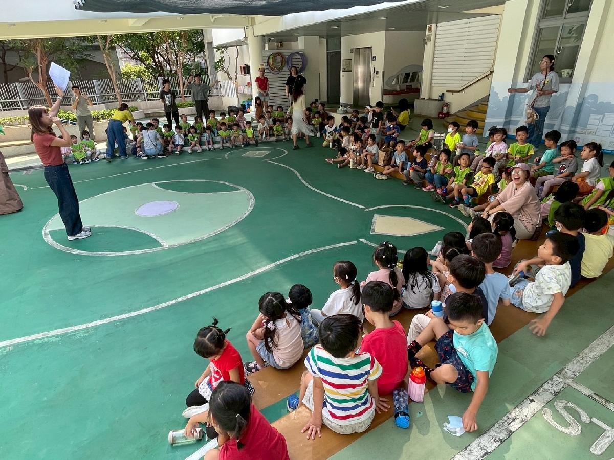 小朋友們，中秋節快到了，讓我們一起聽聽月亮的故事吧~